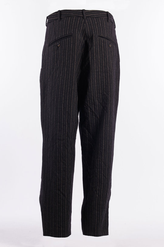 Hose UP042 multi, Forme D'Expression