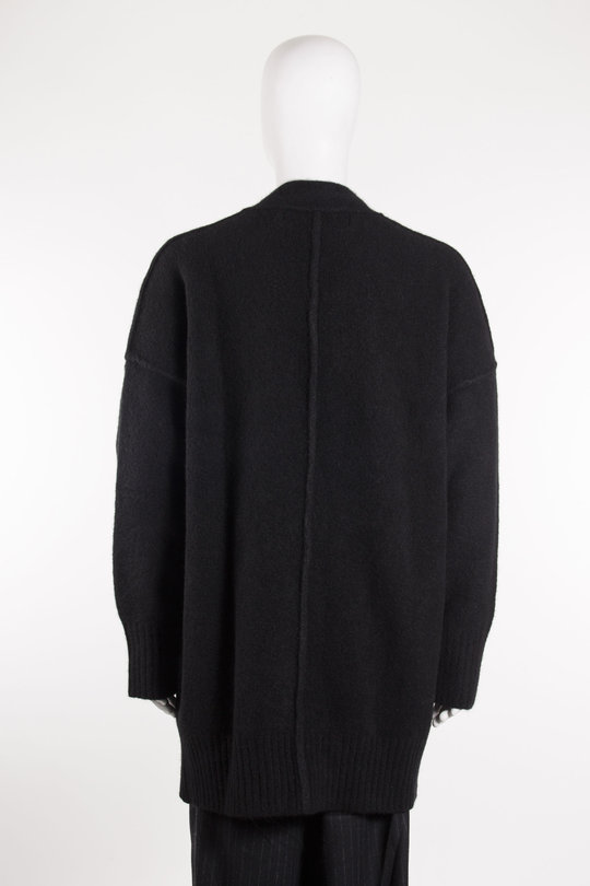 Mantel UK06F25 black, Isabel Benenato