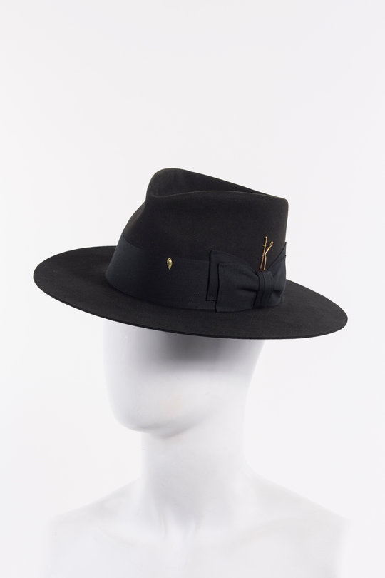 Hut Black Gold, Nick Fouquet