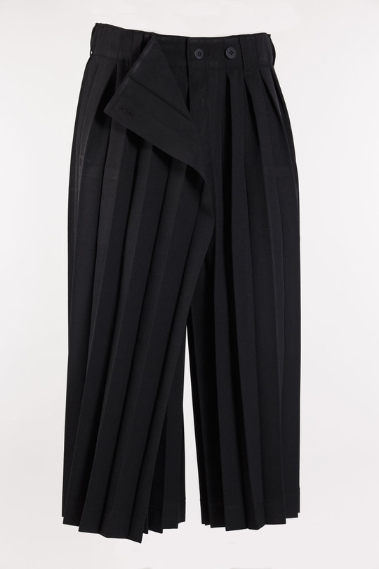 Hose HP66-FF178 black, Homme Plissé Issey Miyake