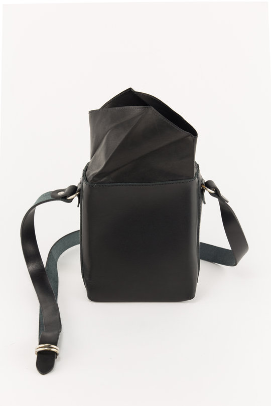 Tasche Box06 Groppone Full Grain / Blkt, Guidi