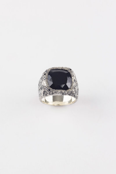 TRI486-Black moon ring, Tobias Wistisen
